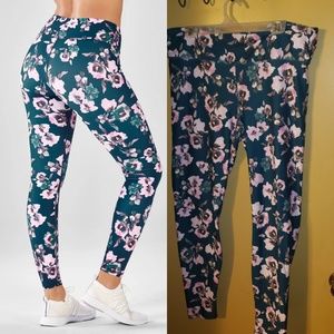 Fabletics size 1X tall teal floral leggings